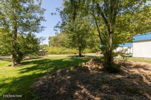 3287 Old Hwy 411, Dandridge, TN 37725