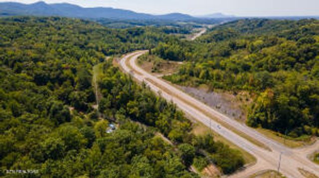 3287 Old Hwy 411, Dandridge, TN 37725