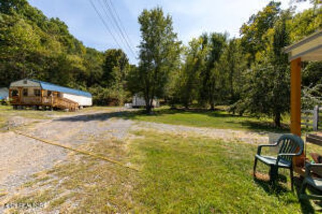 3287 Old Hwy 411, Dandridge, TN 37725