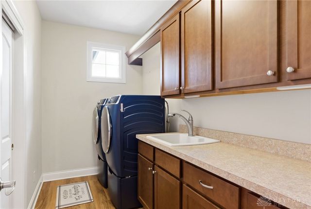 1387 Champions Way, Beavercreek Twp, OH 45385