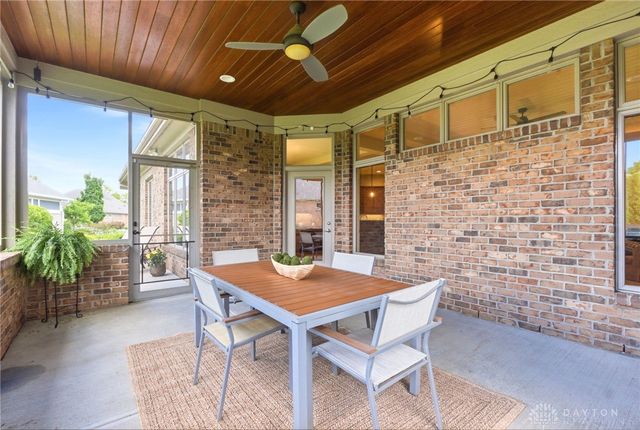 1387 Champions Way, Beavercreek Twp, OH 45385
