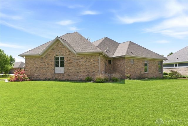 1387 Champions Way, Beavercreek Twp, OH 45385