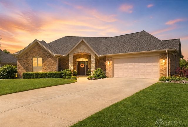 1387 Champions Way, Beavercreek Twp, OH 45385
