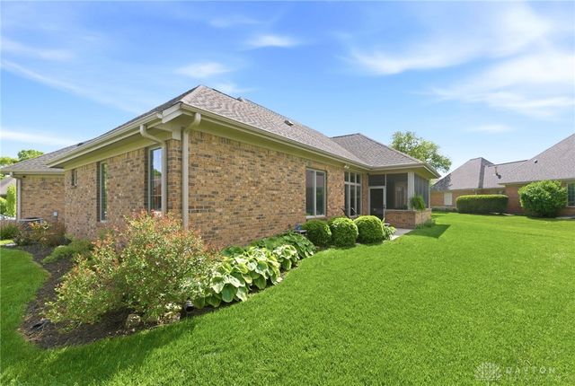 1387 Champions Way, Beavercreek Twp, OH 45385