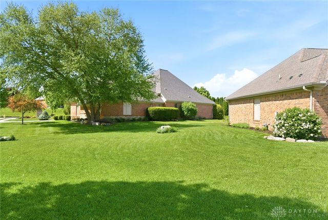 1387 Champions Way, Beavercreek Twp, OH 45385