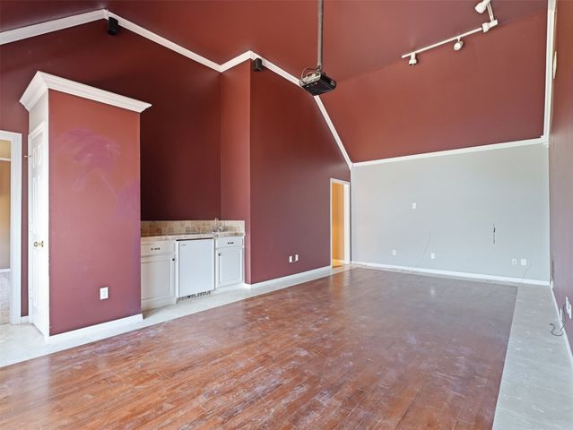 1700 Dowling Drive, Irving, TX 75038
