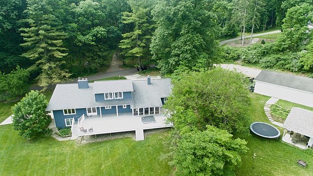 12111 S Sherman Lake Drive, Augusta, MI 49012