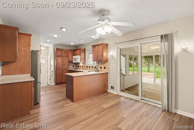 3602 Percy King Road, Waterford, MI 48329