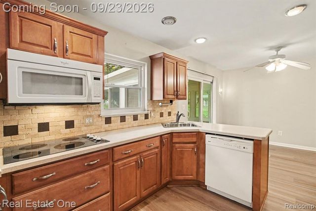 3602 Percy King Road, Waterford, MI 48329