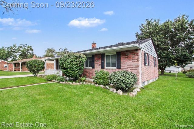 3602 Percy King Road, Waterford, MI 48329