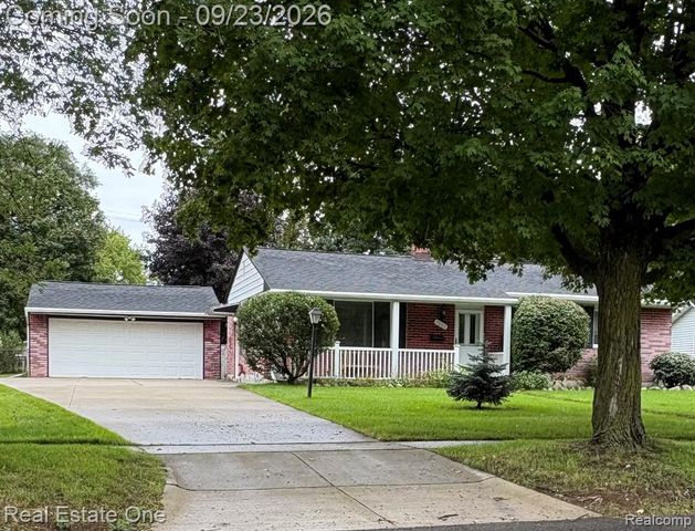 3602 Percy King Road, Waterford, MI 48329