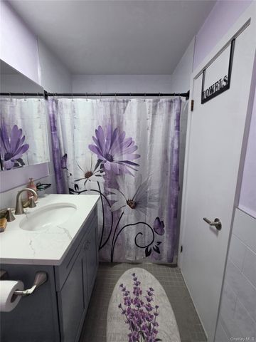 82-15 155th Avenue 9B, Howard Beach, NY 11414