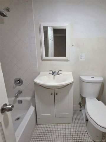 82-15 155th Avenue 9B, Howard Beach, NY 11414