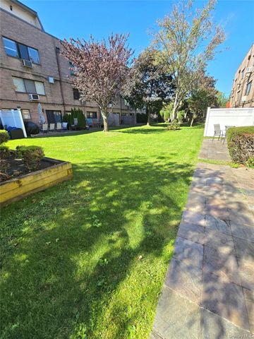 82-15 155th Avenue 9B, Howard Beach, NY 11414