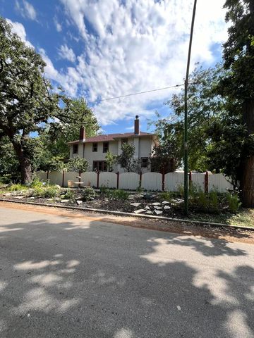 10902 S Hoyne Avenue, Chicago, IL 60643