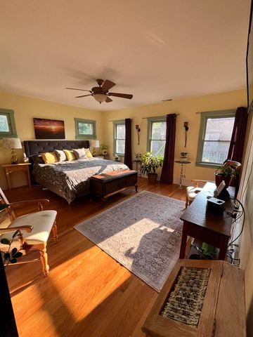 10902 S Hoyne Avenue, Chicago, IL 60643