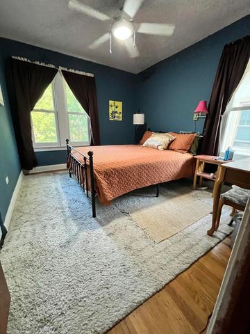 10902 S Hoyne Avenue, Chicago, IL 60643