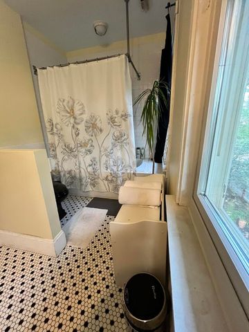 10902 S Hoyne Avenue, Chicago, IL 60643