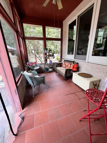 10902 S Hoyne Avenue, Chicago, IL 60643