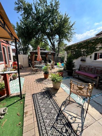 10902 S Hoyne Avenue, Chicago, IL 60643