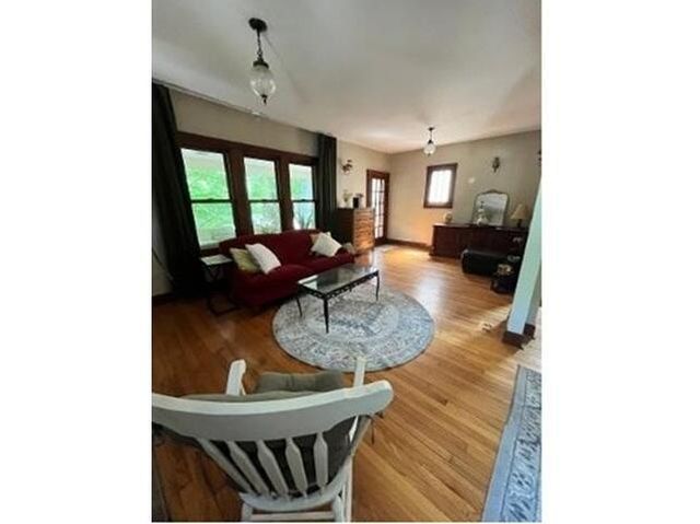 10902 S Hoyne Avenue, Chicago, IL 60643