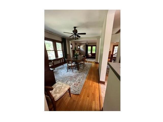 10902 S Hoyne Avenue, Chicago, IL 60643