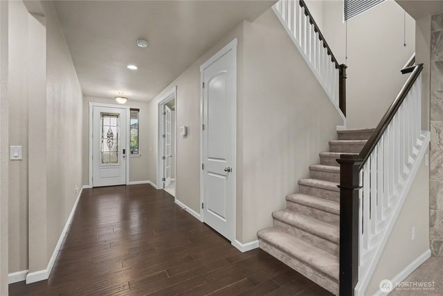 6013 S 302nd Street, Auburn, WA 98001