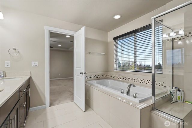 6013 S 302nd Street, Auburn, WA 98001