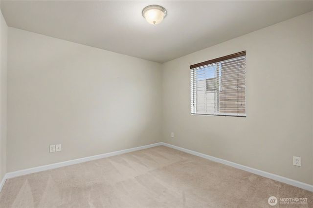 6013 S 302nd Street, Auburn, WA 98001