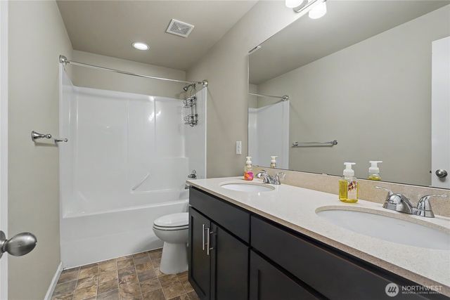 6013 S 302nd Street, Auburn, WA 98001