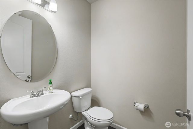 6013 S 302nd Street, Auburn, WA 98001