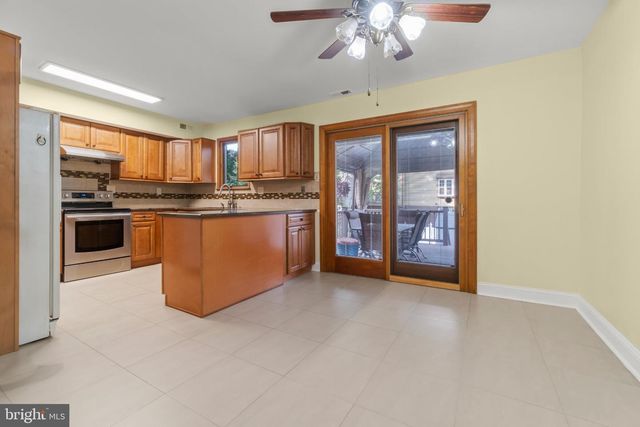 1023 OLDHAM CT, Bensalem, PA 19020