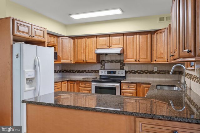 1023 OLDHAM CT, Bensalem, PA 19020