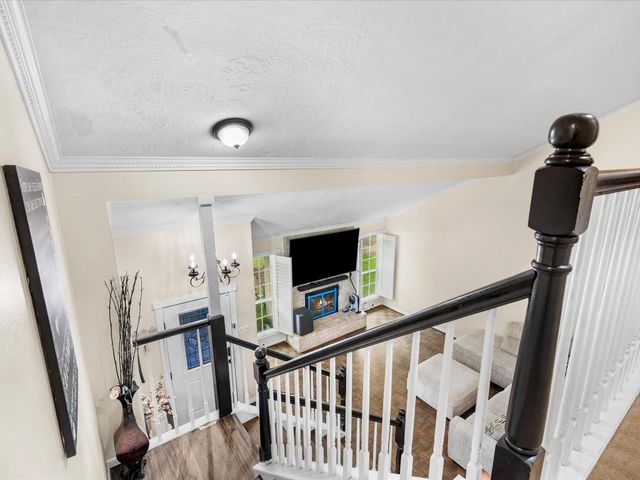 205 Oak Harbor Dr, Houston, TX 77062