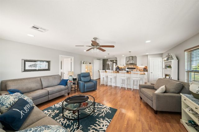 95 Orleans Street S, Matagorda, TX 77457