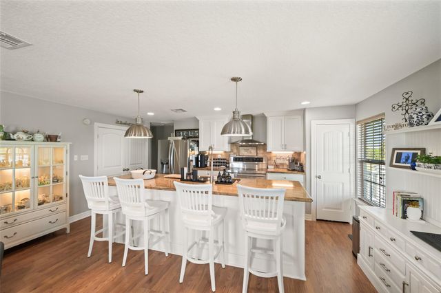 95 Orleans Street S, Matagorda, TX 77457