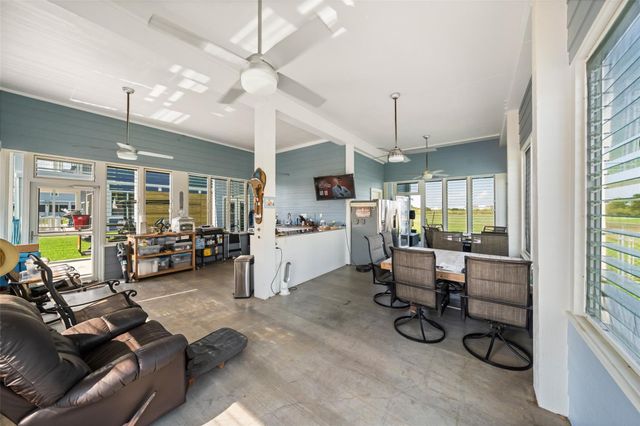 95 Orleans Street S, Matagorda, TX 77457