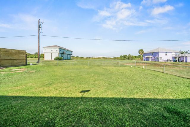 95 Orleans Street S, Matagorda, TX 77457
