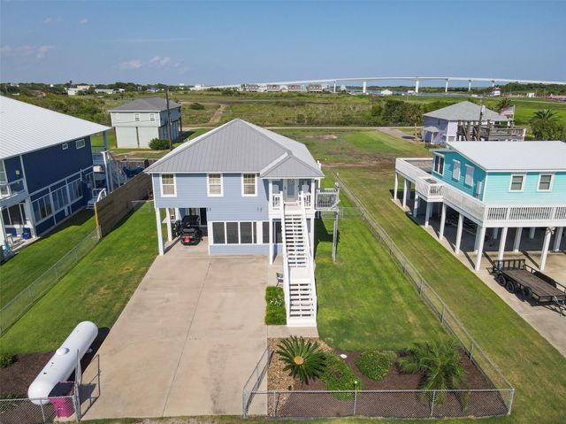 95 Orleans Street S, Matagorda, TX 77457