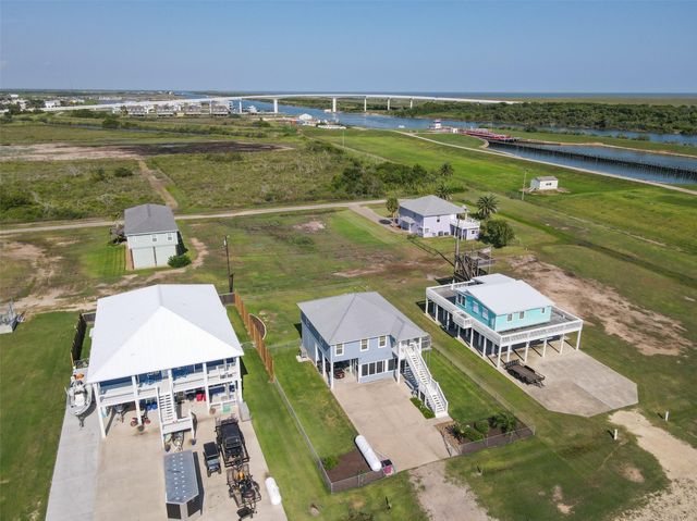 95 Orleans Street S, Matagorda, TX 77457