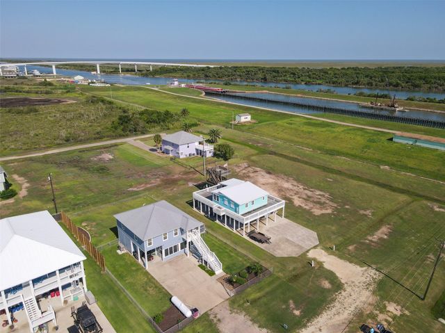 95 Orleans Street S, Matagorda, TX 77457