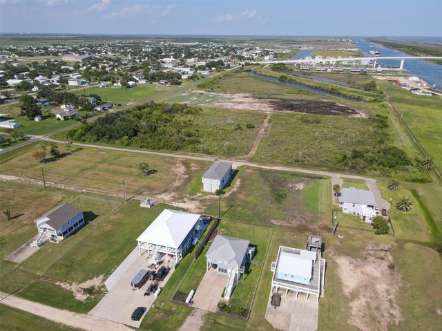 95 Orleans Street S, Matagorda, TX 77457