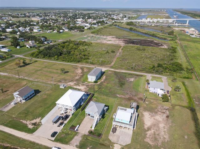 95 Orleans Street S, Matagorda, TX 77457