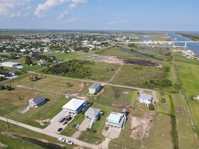 95 Orleans Street S, Matagorda, TX 77457