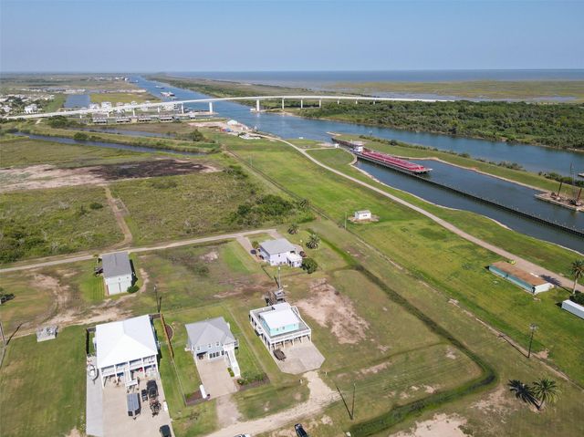 95 Orleans Street S, Matagorda, TX 77457