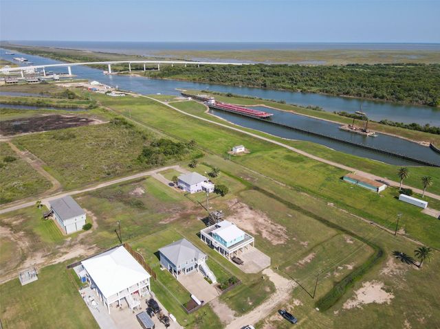 95 Orleans Street S, Matagorda, TX 77457