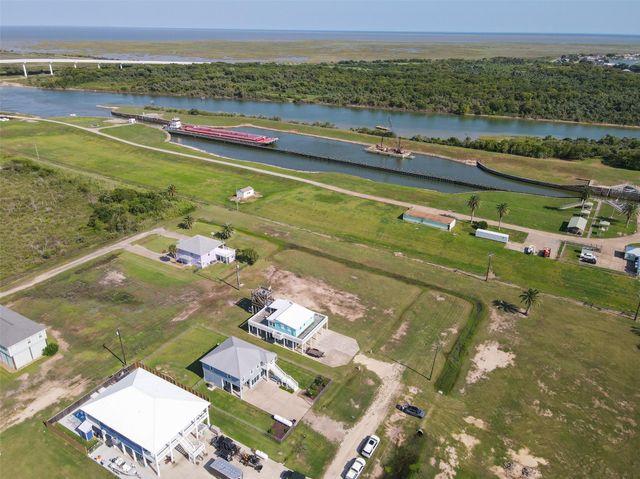 95 Orleans Street S, Matagorda, TX 77457
