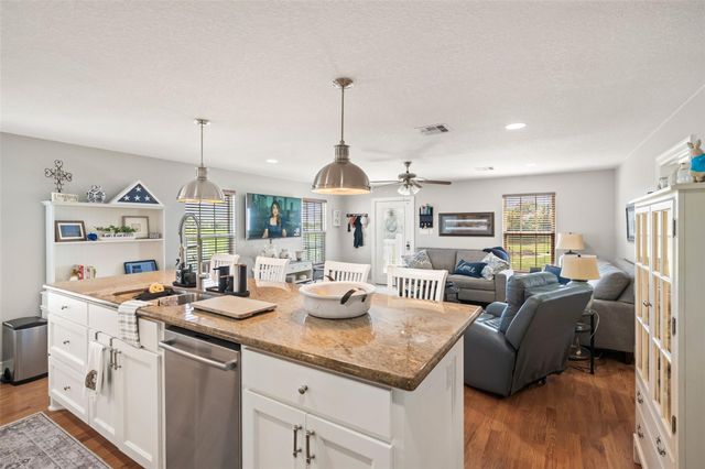 95 Orleans Street S, Matagorda, TX 77457