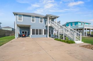 95 Orleans Street S, Matagorda, TX 77457