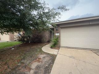 811 Lovebug Lane, Conroe, TX 77301